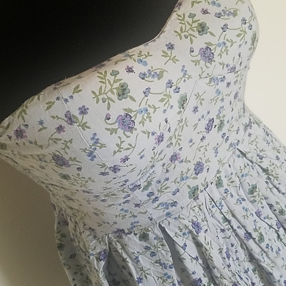 🔥3 for $30🔥 Strapless Blue Floral Dress
